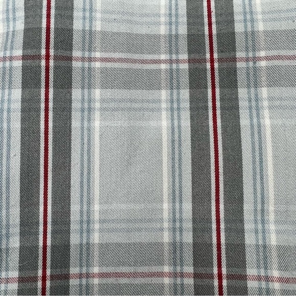 TRAVIS MATHEW Plaid Golf Shorts Grey Red Blue White Men's Size 36 x 10 - Picture 3 of 16